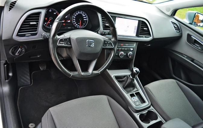 Seat Leon cena 48900 przebieg: 77000, rok produkcji 2019 z Boguszów-Gorce małe 352